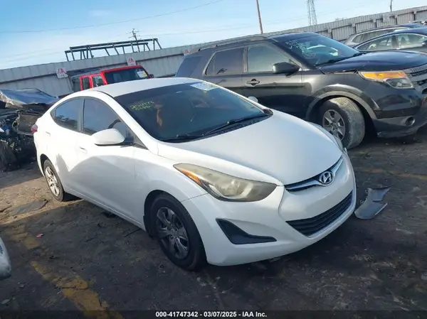 5NPDH4AE6GH713798 2016 HYUNDAI ELANTRA - Image 1