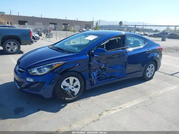 5NPDH4AE6GH714157 2016 HYUNDAI ELANTRA - Image 2