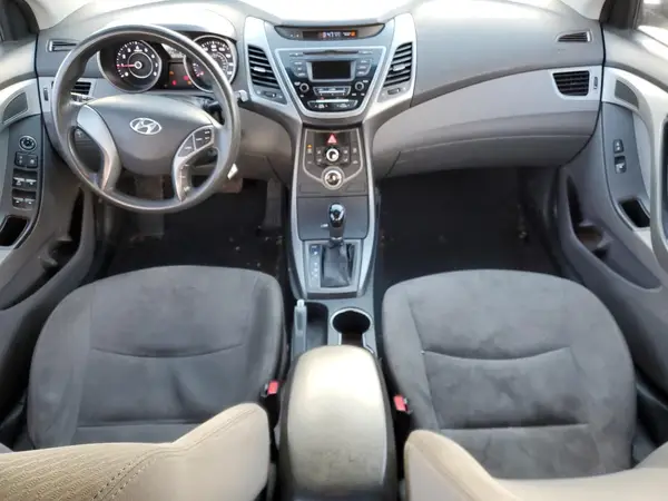 5NPDH4AE6GH714496 2016 HYUNDAI ELANTRA - Image 8