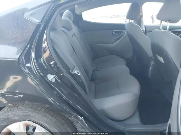 5NPDH4AE6GH714790 2016 HYUNDAI ELANTRA - Image 8