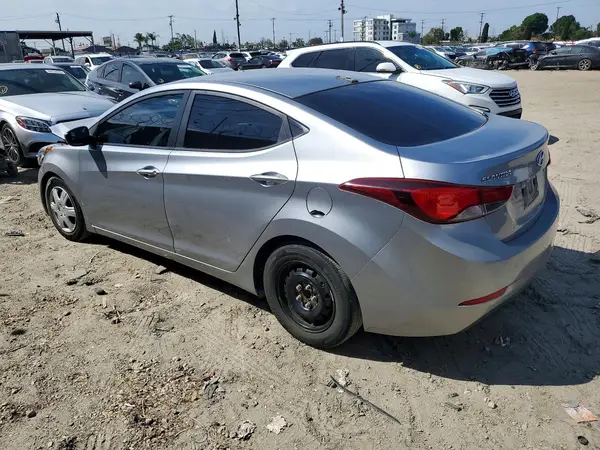 5NPDH4AE6GH715678 2016 HYUNDAI ELANTRA - Image 2