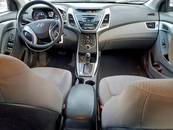 5NPDH4AE6GH716250 2016 HYUNDAI ELANTRA - Image 8