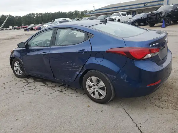 5NPDH4AE6GH717611 2016 HYUNDAI ELANTRA - Image 2