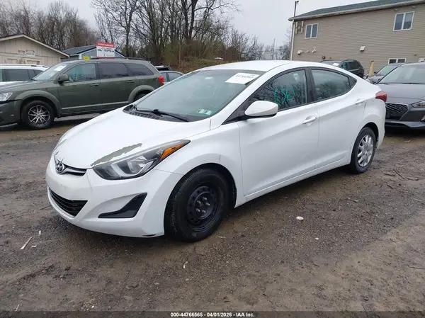 5NPDH4AE6GH718693 2016 HYUNDAI ELANTRA - Image 2