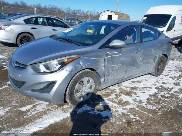 5NPDH4AE6GH719116 2016 HYUNDAI ELANTRA - Image 2