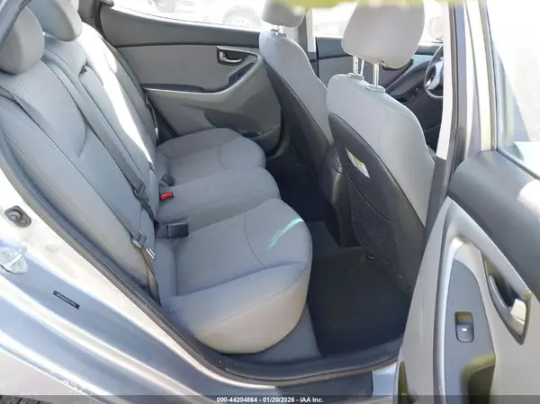 5NPDH4AE6GH719116 2016 HYUNDAI ELANTRA - Image 8
