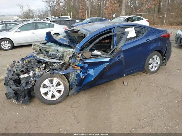 5NPDH4AE6GH719262 2016 HYUNDAI ELANTRA - Image 2