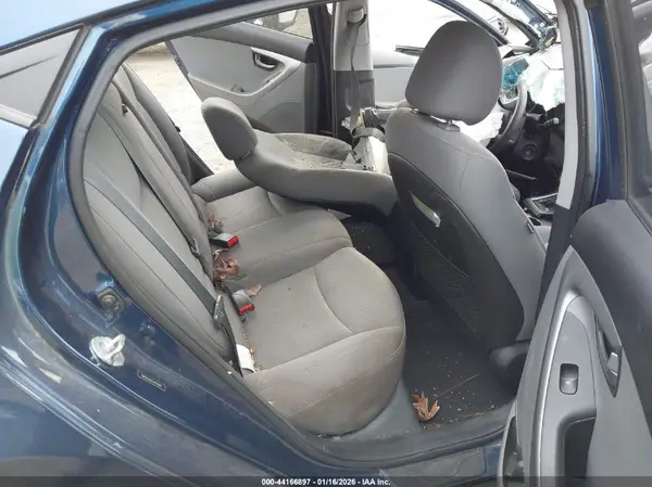 5NPDH4AE6GH719262 2016 HYUNDAI ELANTRA - Image 8
