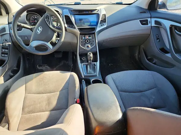 5NPDH4AE6GH719357 2016 HYUNDAI ELANTRA - Image 8