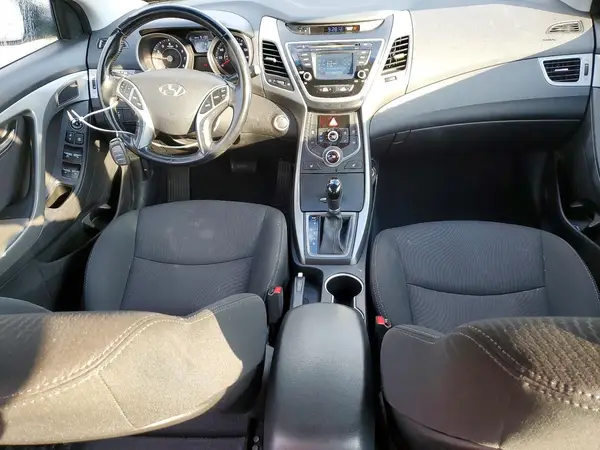 5NPDH4AE6GH719990 2016 HYUNDAI ELANTRA - Image 8