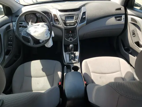 5NPDH4AE6GH721934 2016 HYUNDAI ELANTRA - Image 8