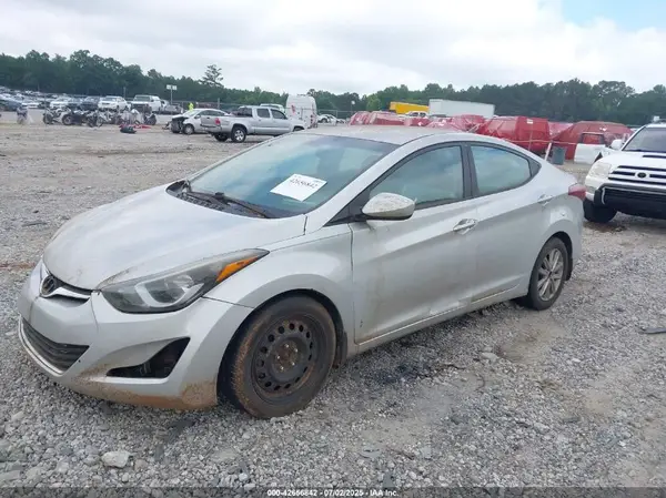 5NPDH4AE6GH721951 2016 HYUNDAI ELANTRA - Image 2