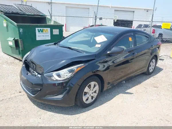 5NPDH4AE6GH726390 2016 HYUNDAI ELANTRA - Image 2