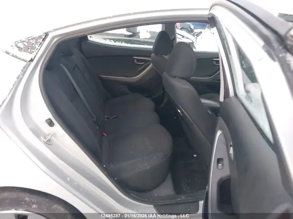 5NPDH4AE6GH727040 2016 HYUNDAI ELANTRA - Image 8