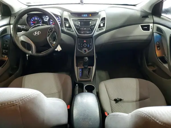 5NPDH4AE6GH728060 2016 HYUNDAI ELANTRA - Image 8
