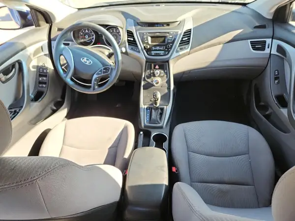 5NPDH4AE6GH729676 2016 HYUNDAI ELANTRA - Image 8