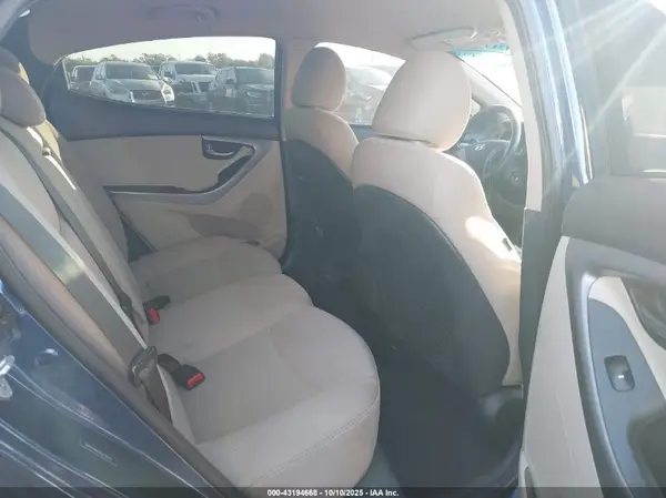 5NPDH4AE6GH731217 2016 HYUNDAI ELANTRA - Image 8