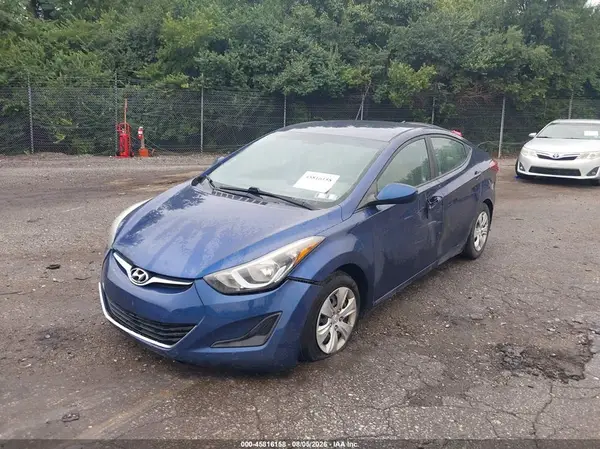 5NPDH4AE6GH732769 2016 HYUNDAI ELANTRA - Image 2