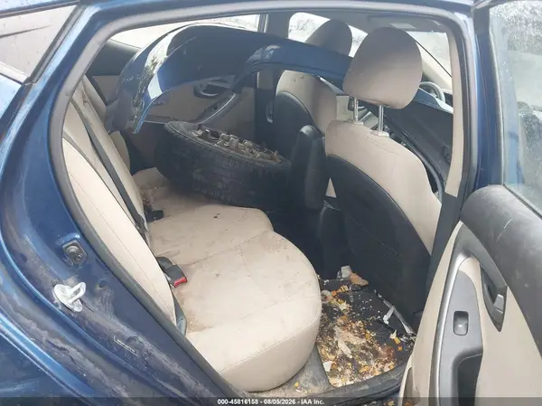 5NPDH4AE6GH732769 2016 HYUNDAI ELANTRA - Image 8