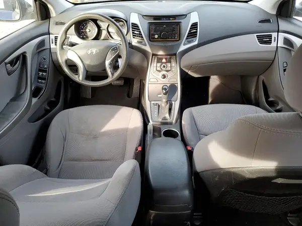 5NPDH4AE6GH733033 2016 HYUNDAI ELANTRA - Image 8