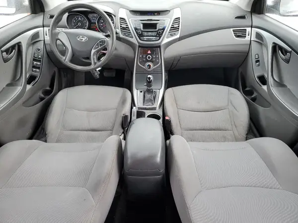 5NPDH4AE6GH733081 2016 HYUNDAI ELANTRA - Image 8