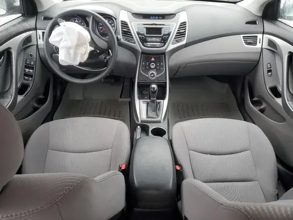 5NPDH4AE6GH733355 2016 HYUNDAI ELANTRA - Image 8
