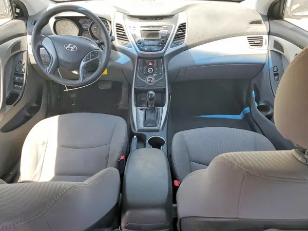 5NPDH4AE6GH734618 2016 HYUNDAI ELANTRA - Image 8