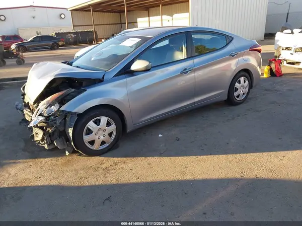 5NPDH4AE6GH734649 2016 HYUNDAI ELANTRA - Image 2