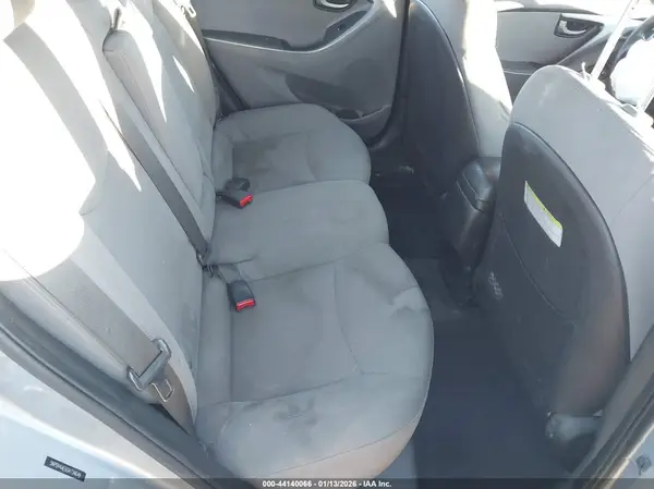 5NPDH4AE6GH734649 2016 HYUNDAI ELANTRA - Image 8