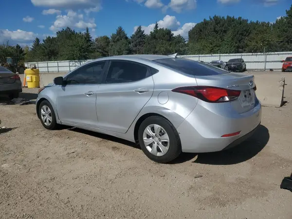 5NPDH4AE6GH735817 2016 HYUNDAI ELANTRA - Image 2