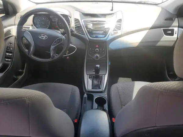 5NPDH4AE6GH735901 2016 HYUNDAI ELANTRA - Image 8
