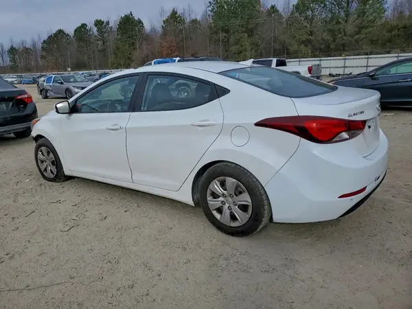 5NPDH4AE6GH736742 2016 HYUNDAI ELANTRA - Image 2