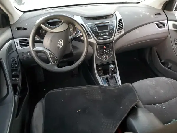 5NPDH4AE6GH736773 2016 HYUNDAI ELANTRA - Image 8
