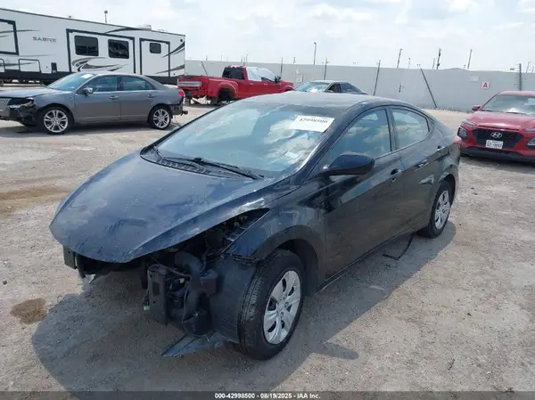 5NPDH4AE6GH741083 2016 HYUNDAI ELANTRA - Image 2