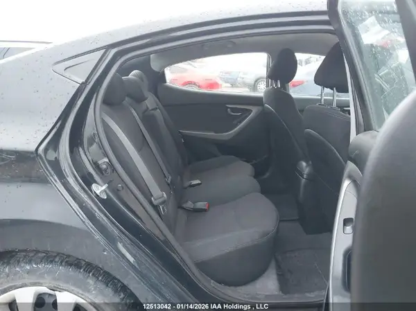 5NPDH4AE6GH745652 2016 HYUNDAI ELANTRA - Image 8