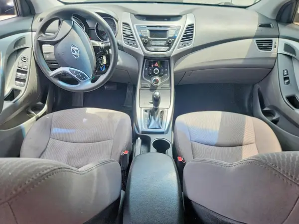 5NPDH4AE6GH745666 2016 HYUNDAI ELANTRA - Image 8