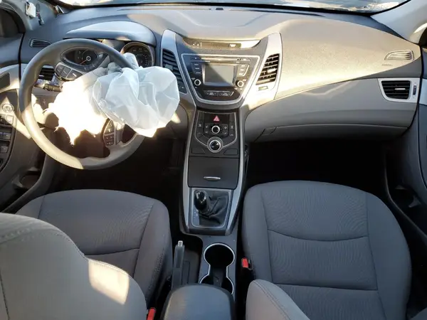 5NPDH4AE6GH746090 2016 HYUNDAI ELANTRA - Image 8