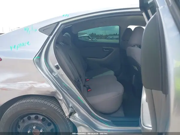 5NPDH4AE6GH746106 2016 HYUNDAI ELANTRA - Image 8