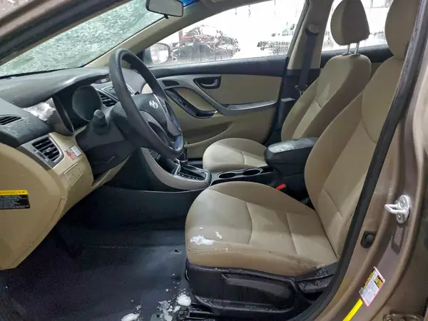5NPDH4AE6GH746431 2016 HYUNDAI ELANTRA - Image 8