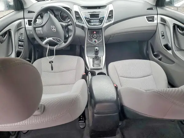 5NPDH4AE6GH746722 2016 HYUNDAI ELANTRA - Image 8