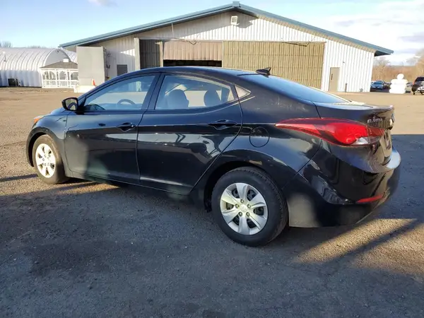 5NPDH4AE6GH747448 2016 HYUNDAI ELANTRA - Image 2