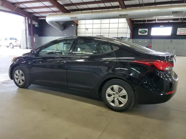 5NPDH4AE6GH748731 2016 HYUNDAI ELANTRA - Image 2
