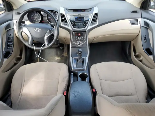 5NPDH4AE6GH748731 2016 HYUNDAI ELANTRA - Image 8