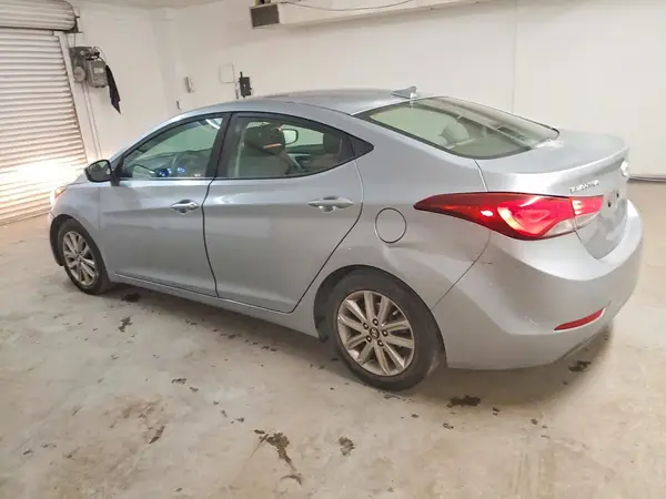 5NPDH4AE6GH749538 2016 HYUNDAI ELANTRA - Image 2