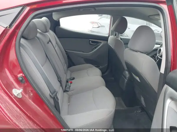 5NPDH4AE6GH749989 2016 HYUNDAI ELANTRA - Image 8