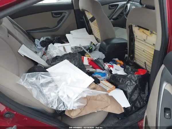 5NPDH4AE6GH750379 2016 HYUNDAI ELANTRA - Image 8