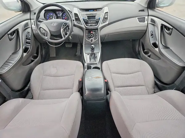 5NPDH4AE6GH751628 2016 HYUNDAI ELANTRA - Image 8