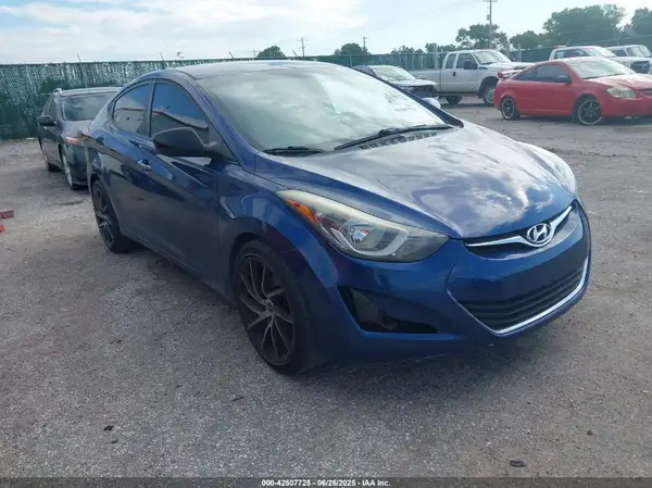 5NPDH4AE6GH752777 2016 HYUNDAI ELANTRA - Image 1