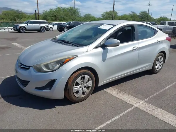 5NPDH4AE6GH754299 2016 HYUNDAI ELANTRA - Image 2