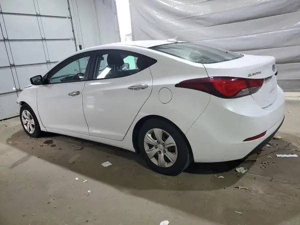 5NPDH4AE6GH755761 2016 HYUNDAI ELANTRA - Image 2